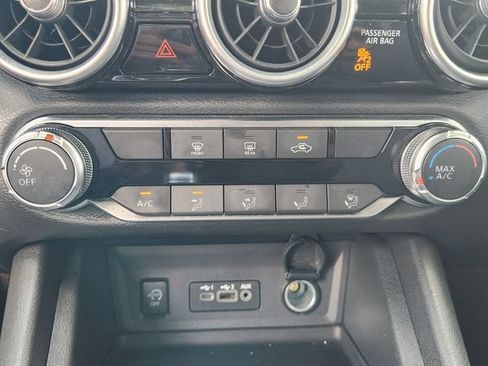 Used 2025 Nissan Sentra SV FWD image 19