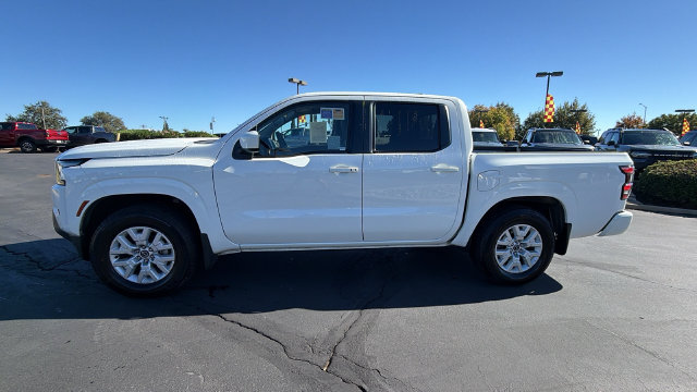 Used 2022 Nissan Frontier SV RWD image 7