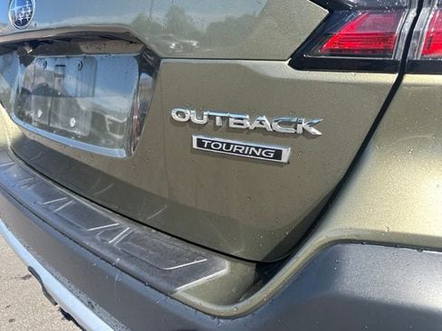 Used 2025 Subaru Outback Touring AWD/4WD image 4