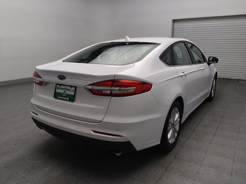 Used 2019 Ford Fusion SE FWD image 9