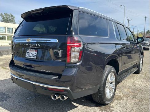 Used 2023 Chevrolet Suburban Premier AWD/4WD image 9