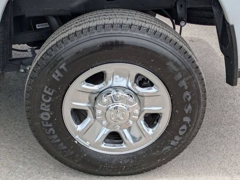 Used 2024 RAM 2500 Tradesman w/ Chrome Appearance Group AWD/4WD image 22