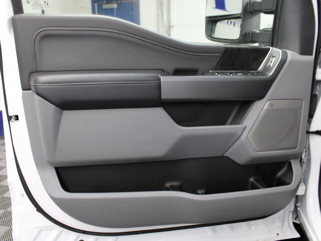 Used 2025 Ford F250 XLT w/ Black Appearance Package AWD/4WD image 74