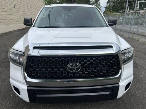 Used 2019 Toyota Tundra SR5 w/ SR5 Upgrade Package AWD/4WD image 2