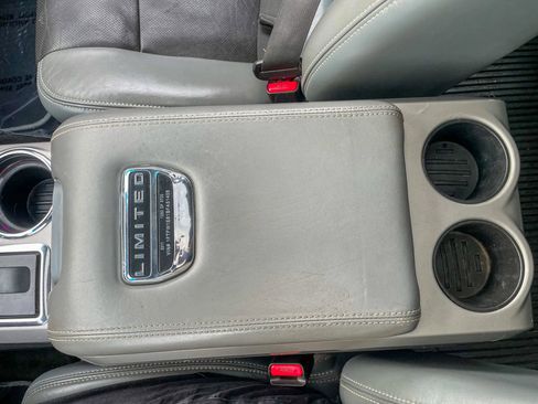 Used 2011 Ford F150 Lariat Limited image 24