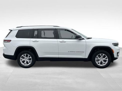 Used 2022 Jeep Grand Cherokee L Limited image 8