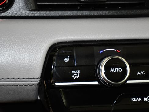 Used 2025 Honda Pilot Touring image 30