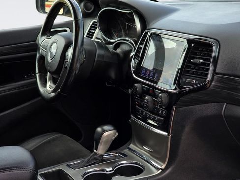 Used 2020 Jeep Grand Cherokee Altitude RWD image 35