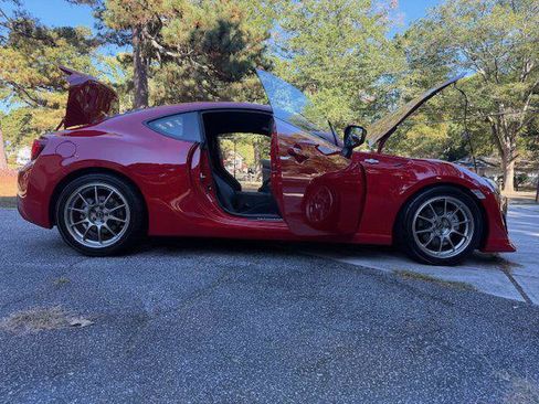 Used 2013 Scion FR-S image 28