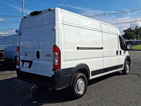 Used 2026 RAM ProMaster 2500 w/ Convenience Group FWD image 31