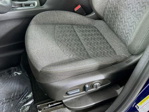 Used 2023 Chevrolet Equinox LT image 27