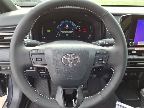 New 2026 Toyota Camry SE FWD image 12