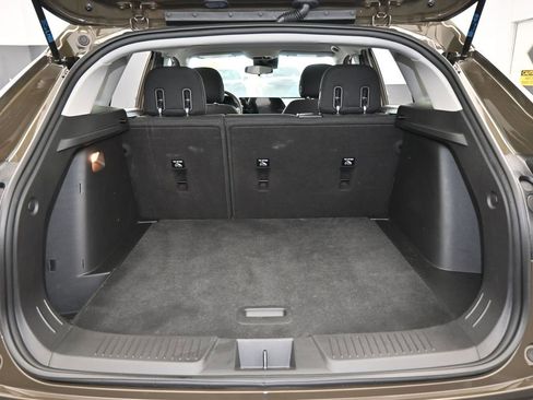 Used 2024 Chevrolet Trax LS w/ LS Convenience Package image 34