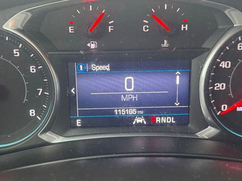 Used 2021 Chevrolet Equinox LT image 19