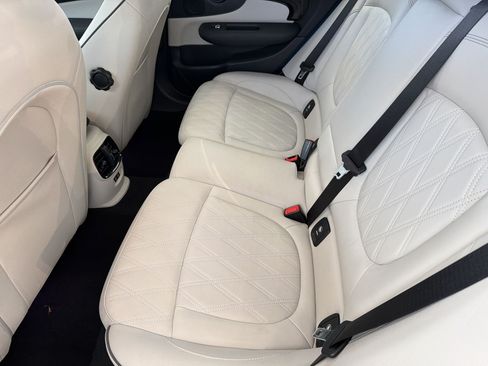 Used 2024 MINI Cooper Clubman S w/ Signature Upholstery Package FWD image 24