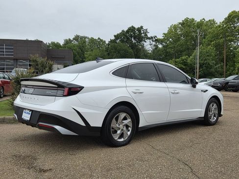 Certified 2025 Hyundai Sonata SE FWD image 4