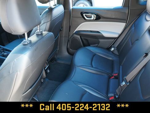 Used 2025 Jeep Compass Limited AWD/4WD image 32
