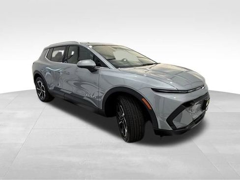 New 2026 Chevrolet Equinox EV LT image 5