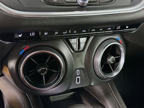 Used 2024 Chevrolet Blazer LT w/ Convenience Package image 22