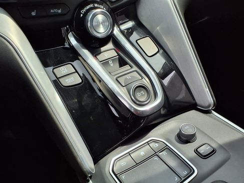 Certified 2025 Acura TLX w/ Technology Package image 16