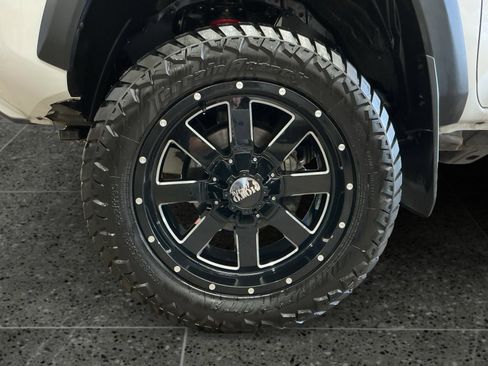 Used 2019 Toyota Tacoma TRD Pro AWD/4WD image 14