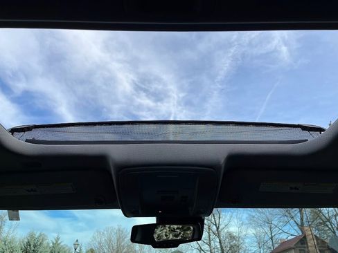 Used 2017 Chevrolet Silverado 1500 High Country image 22