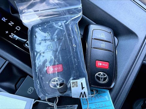 Certified 2026 Toyota Corolla Cross LE image 14