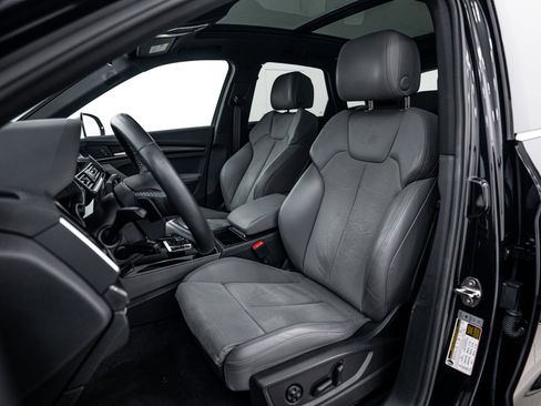 Certified 2022 Audi SQ5 Premium Plus image 16