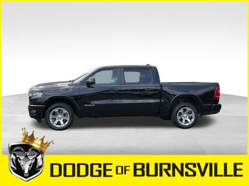 Used 2025 RAM 1500 Big Horn AWD/4WD image 4