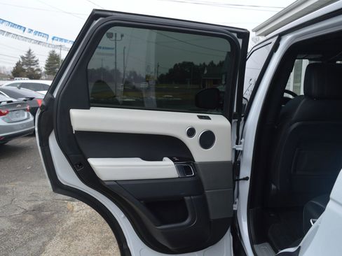 Used 2016 Land Rover Range Rover Sport Supercharged image 26