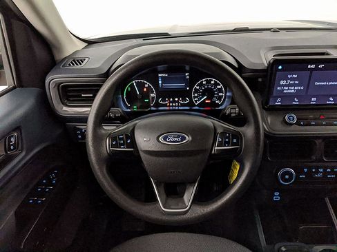 Certified 2022 Ford Maverick XL image 9