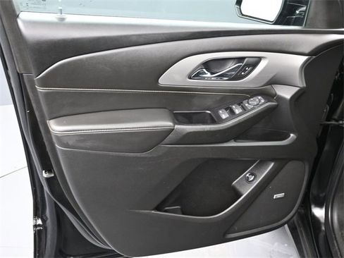 Used 2020 Chevrolet Traverse RS w/ LPO, Floor Liner Package image 11