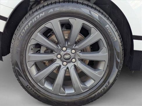 Used 2019 Land Rover Range Rover Velar R-Dynamic SE image 24