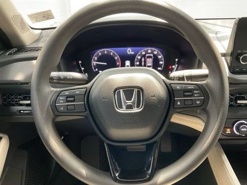 Used 2023 Honda Accord EX image 16
