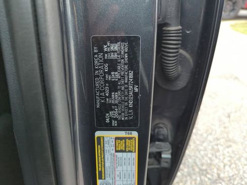 Used 2024 Kia Soul LX w/ Option Group 015 FWD image 37