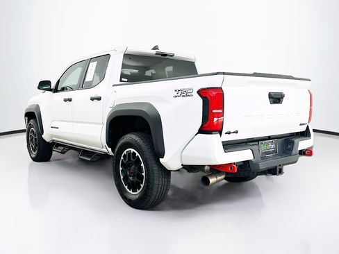 Used 2026 Toyota Tacoma TRD Off-Road AWD/4WD image 5