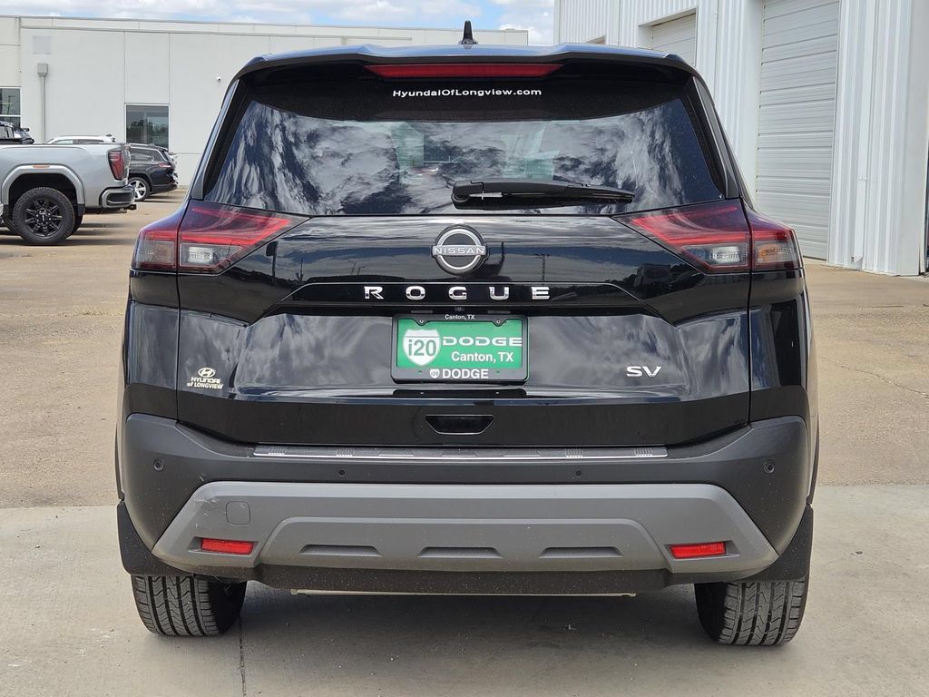 Used 2023 Nissan Rogue SV FWD image 6