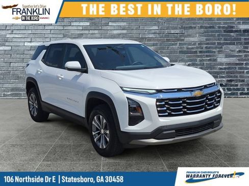 Used 2026 Chevrolet Equinox LT w/ Convenience Package II FWD image 8