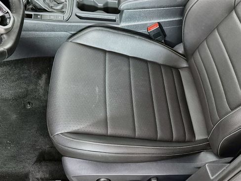 Used 2024 Volkswagen Jetta SE FWD image 18