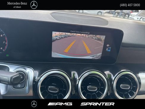 Certified 2022 Mercedes-Benz GLB 250 4MATIC image 26