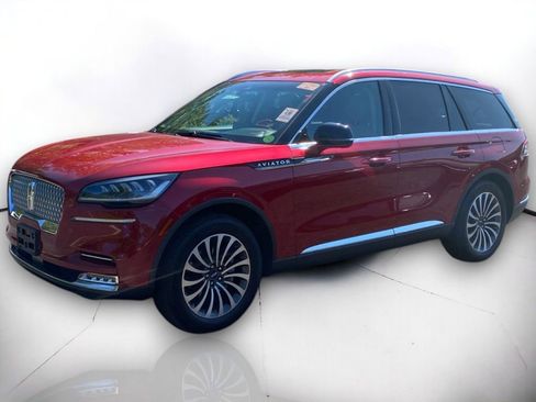 Used 2020 Lincoln Aviator Reserve w/ Equipment Group 201A image 2