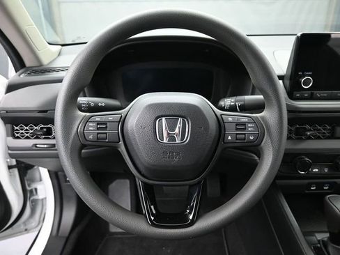 Certified 2025 Honda Accord LX image 16