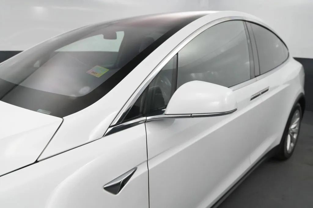 Used 2019 Tesla Model X Long Range AWD/4WD image 11