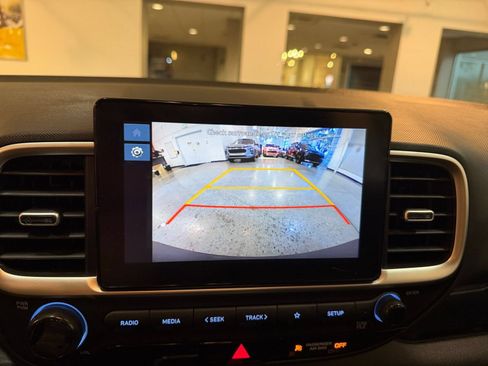 Used 2026 Hyundai Venue SEL FWD image 23