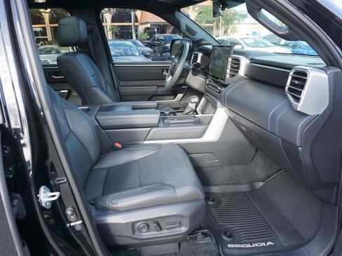 Used 2024 Toyota Sequoia Platinum image 3