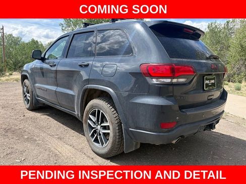 Used 2017 Jeep Grand Cherokee Trailhawk AWD/4WD image 4