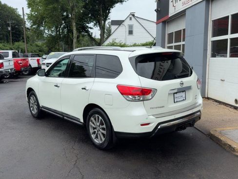 Used 2016 Nissan Pathfinder SL w/ SL Tech Package AWD/4WD image 6