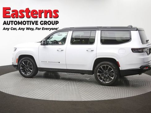 Used 2025 Jeep Grand Wagoneer Series III w/ Rear Seat Video Group 1 AWD/4WD image 67