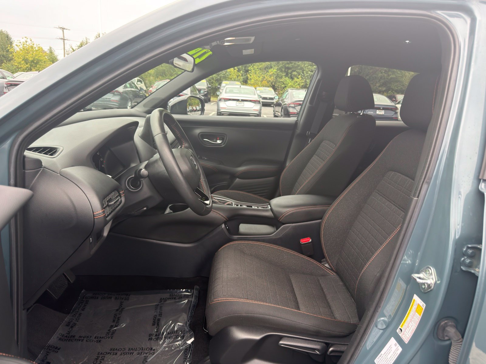 Used 2024 Honda HR-V Sport image 11