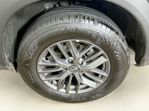 Used 2026 Nissan Rogue SV AWD/4WD image 11